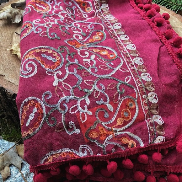 SPRING BOHO Scarf Womens 28” X 70” Red Floral Embroidered Tassled Pom Pom Wrap - Picture 2 of 5